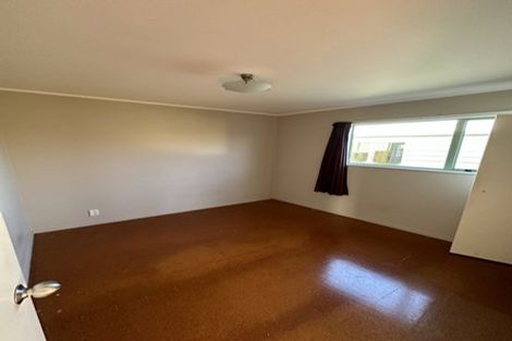 Photo of property in 120 Eskdale Road, Birkdale, Auckland, 0626