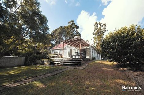 Photo of property in 5 Grovelands Way, Titirangi, Auckland, 0604