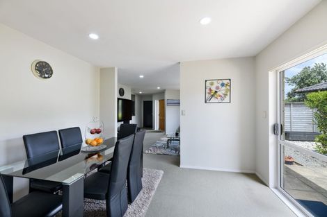 Photo of property in 8 Riverglade Parkway, Te Atatu South, Auckland, 0610