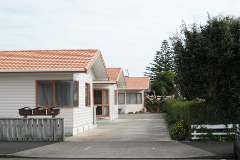 Photo of property in 2/18 Darnell Street, Fitzroy, New Plymouth, 4312