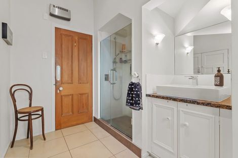Photo of property in 3 Richmond Avenue, Northcote Point, Auckland, 0627