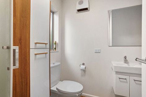 Photo of property in 6 Nortons Road, Avonhead, Christchurch, 8042