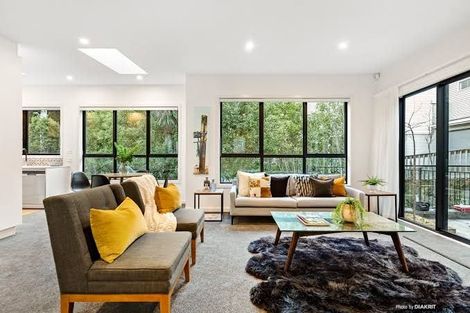 Photo of property in 10b Crieff Street, Northland, Wellington, 6012