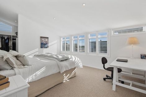 Photo of property in 112 Karewa Parade, Papamoa Beach, Papamoa, 3118