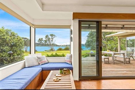 Photo of property in 42 Harbour View Road, Point Wells, Warkworth, 0986