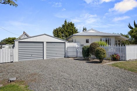 Photo of property in 16 Gilbert Street, Amberley, 7410