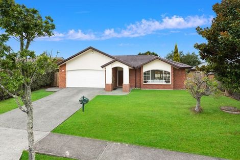 Photo of property in 54 Hillwell Drive, Henderson, Auckland, 0612