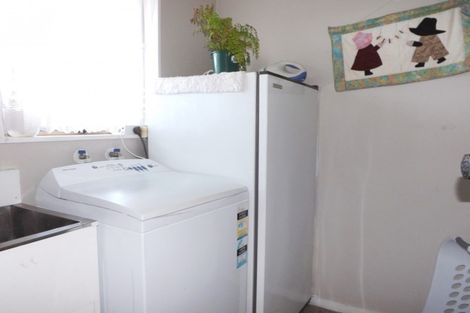 Photo of property in 10 Te Kama Street, Levin, 5510