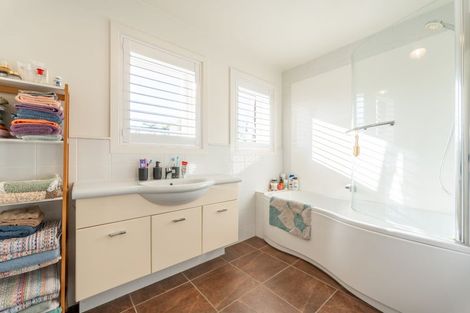 Photo of property in 82 Douglas Street, Highfield, Timaru, 7910
