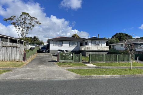 Photo of property in 10 Granville Drive, Massey, Auckland, 0614