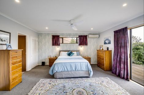 Photo of property in 104 Brookvale Road, Havelock North, 4130