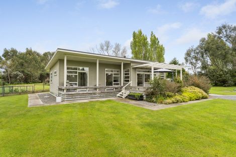 Photo of property in 3 Takapu Road, Manakau, Levin, 5573