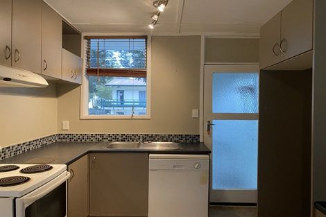 Photo of property in 12f2- Wood Street, Wallaceville, Upper Hutt, 5018
