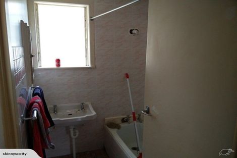 Photo of property in 19 Sherwood Avenue, Te Atatu South, Auckland, 0610