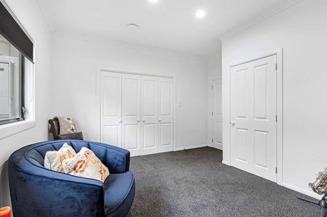 Photo of property in 1 Shakespeare Road, Bastia Hill, Whanganui, 4500