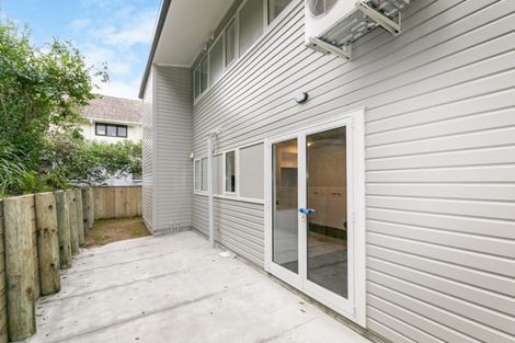 Photo of property in 74u7 Derwent Street, Island Bay, Wellington, 6023