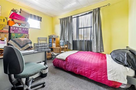 Photo of property in 30 Fitzwater Place, Henderson, Auckland, 0612