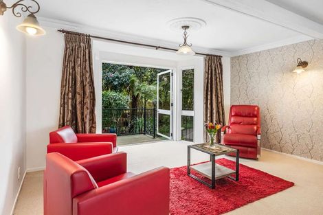 Photo of property in 55 Branch Road, Highlands Park, New Plymouth, 4312