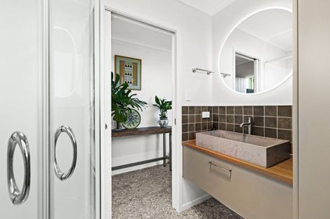 Photo of property in 18 Hukarere Road, Bluff Hill, Napier, 4110