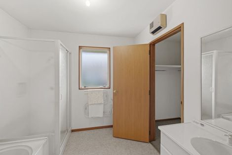 Photo of property in 9 Wittys Road, Avonhead, Christchurch, 8042