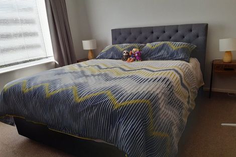 Photo of property in 118 Middleton Road, Churton Park, Wellington, 6037