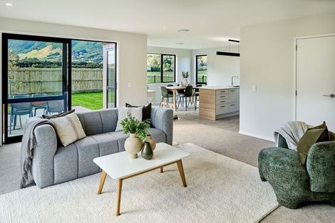 Photo of property in 100 Waipunahau Road, Waikanae, 5036