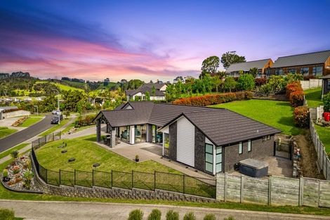 Photo of property in 104 Solan Drive, Waimauku, 0812