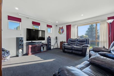 Photo of property in 19 Springs Road, Hornby, Christchurch, 8042