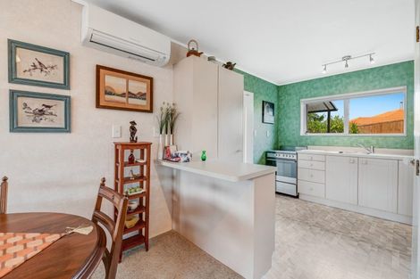 Photo of property in 96a Lakeside Drive, Orewa, 0931