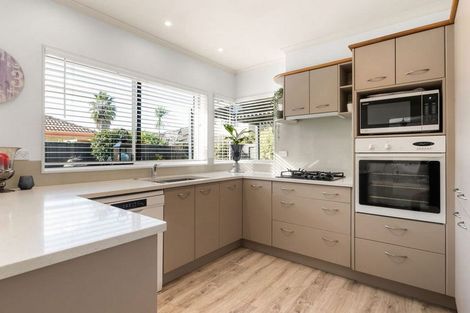 Photo of property in 4 Amery Place, Papamoa Beach, Papamoa, 3118