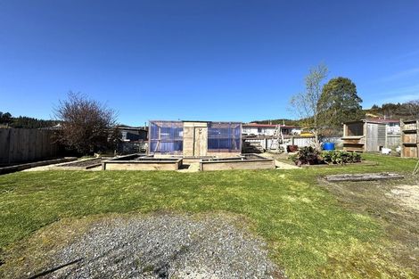Photo of property in 82 Salcombe Street, Kaitangata, 9210