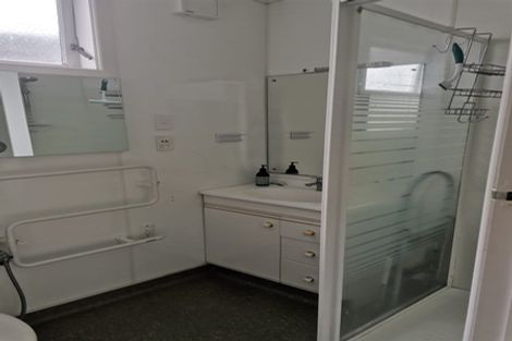 Photo of property in 54 Mckinley Crescent, Brooklyn, Wellington, 6021