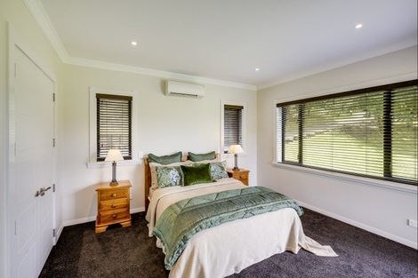 Photo of property in 103 Matangi Road, Kahuranaki, Havelock North, 4294