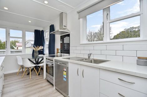 Photo of property in 97 Hoani Street, Northcote, Christchurch, 8052