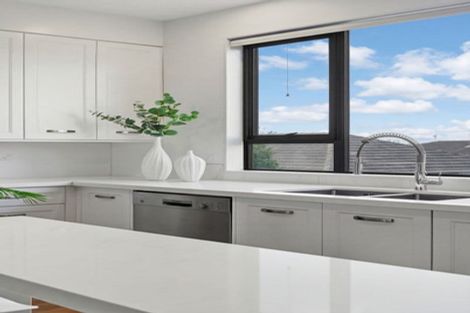Photo of property in 4a Fowler Street, Northcote, Auckland, 0627