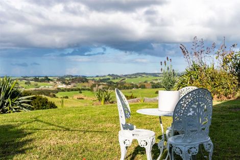 Photo of property in Wainikau, 31 Olive Grove, Mangawhai, 0573