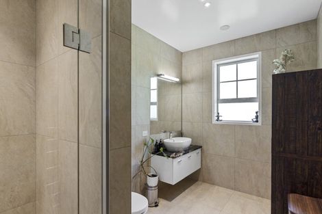 Photo of property in 7 Westall Lane, Avonhead, Christchurch, 8042