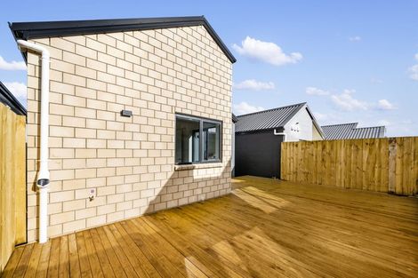 Photo of property in 42 Biokovo Street, Massey, 0614