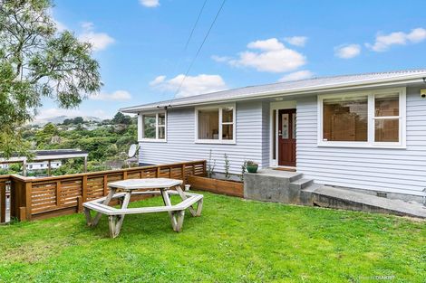 Photo of property in 70 Bassett Road, Johnsonville, Wellington, 6037