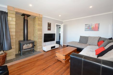 Photo of property in 27 Stephen Street, Halfway Bush, Dunedin, 9010