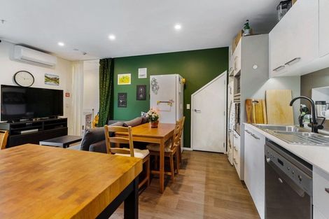 Photo of property in 5/160c Hobsonville Point Road, Hobsonville, Auckland, 0616