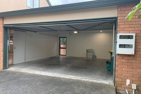 Photo of property in 1/1 Melview Place, New Lynn, Auckland, 0600