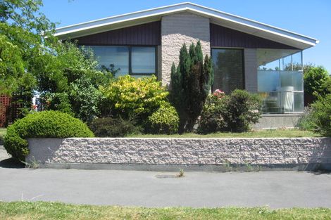 Photo of property in 1/7 Aileen Place, Upper Riccarton, Christchurch, 8041