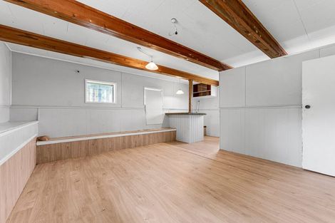 Photo of property in 1 Realm Place, Massey, Auckland, 0614