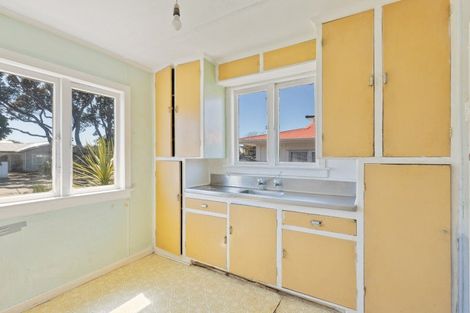Photo of property in 359 Saint Aubyn Street, Moturoa, New Plymouth, 4310