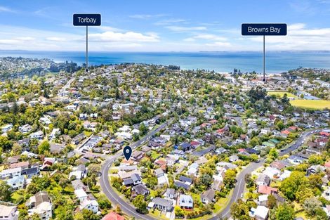 Photo of property in 71 Stapleford Crescent, Browns Bay, Auckland, 0630
