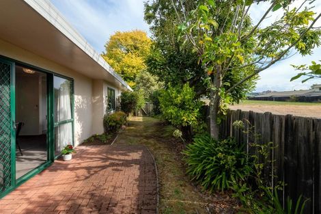 Photo of property in 11unit Mckee Avenue, Fenton Park, Rotorua, 3010