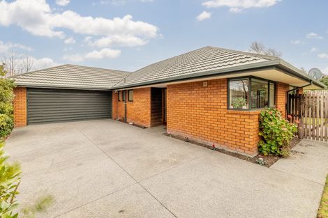 Photo of property in 23a Farquhars Road, Redwood, Christchurch, 8051