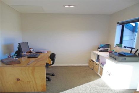 Photo of property in 25 Longitude Place, Whitby, Porirua, 5024