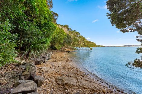 Photo of property in 417 Leigh Road, Whangateau, 0985
